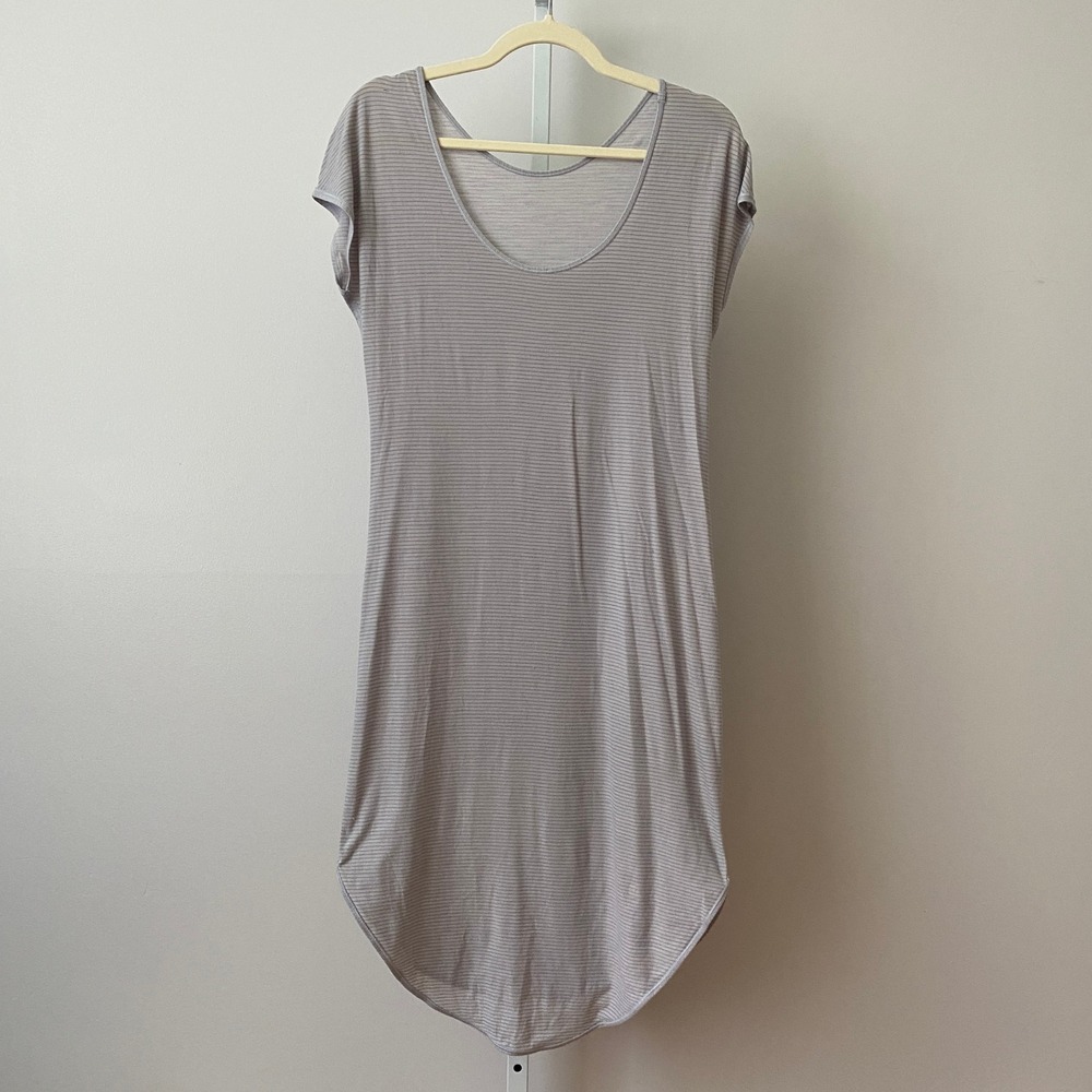 Lululemon S Gray Striped Short Sleeve Scoop Neck T-Shirt Loungewear Dress